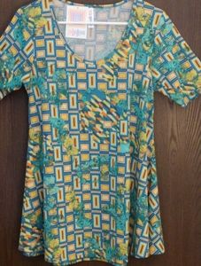 LulaRoe Ladies Irma Top High-Low for Leggings